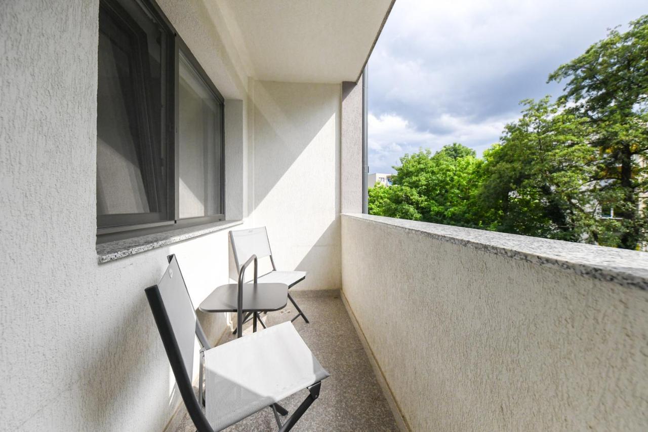 Modern Apartment In A Quiet Area Kluż-Napoka Zewnętrze zdjęcie